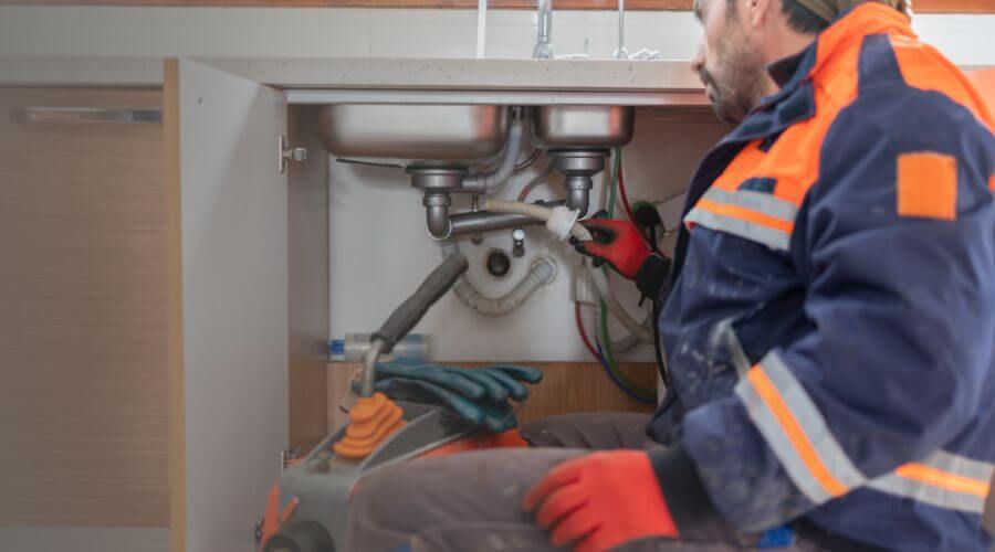 Professional tankless water heater installation services in Dewey, IL